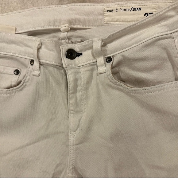 RAG & BONE Dre capri jean, distress in knees and ankles, rarely worn - Picture 5 of 8